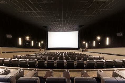 cine vallsur valladolid|Cine Yelmo